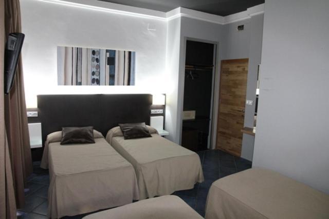 Hostal Plaza Ruiz Ceuta Quarto foto